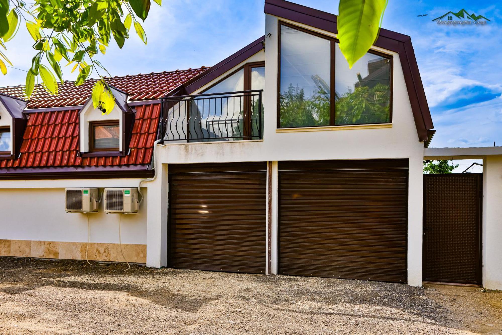 Villa Докторската Къща Saparewa Banja Exterior foto